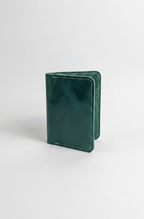 The Heritage Leather Vertical Bi-Fold Card Holder Gauguin Green